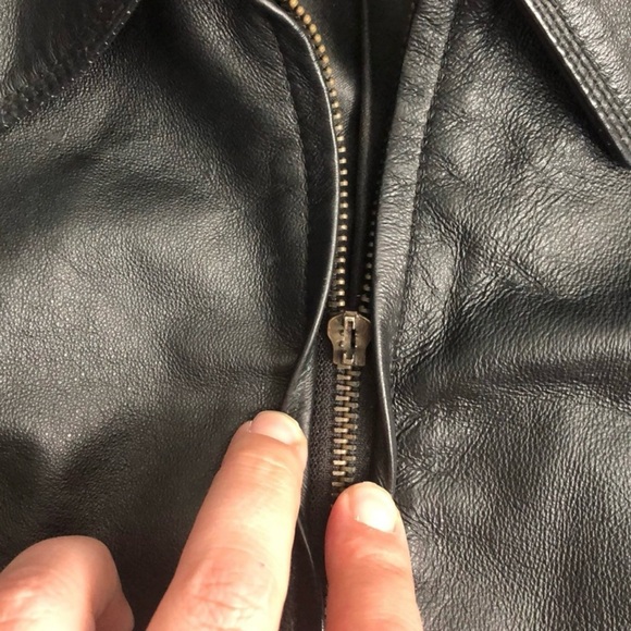 Vintage Black Leather Jacket - Picture 4 of 4